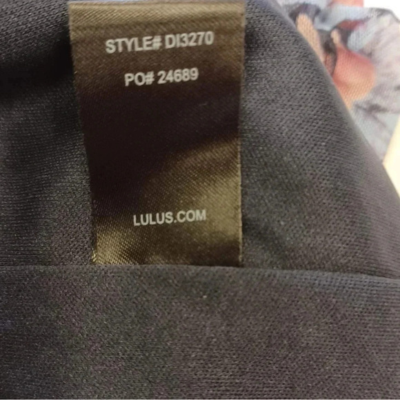 Lulu’s  Navy Blue Floral Ruching Mini Dress Size Large - Picture 9 of 10